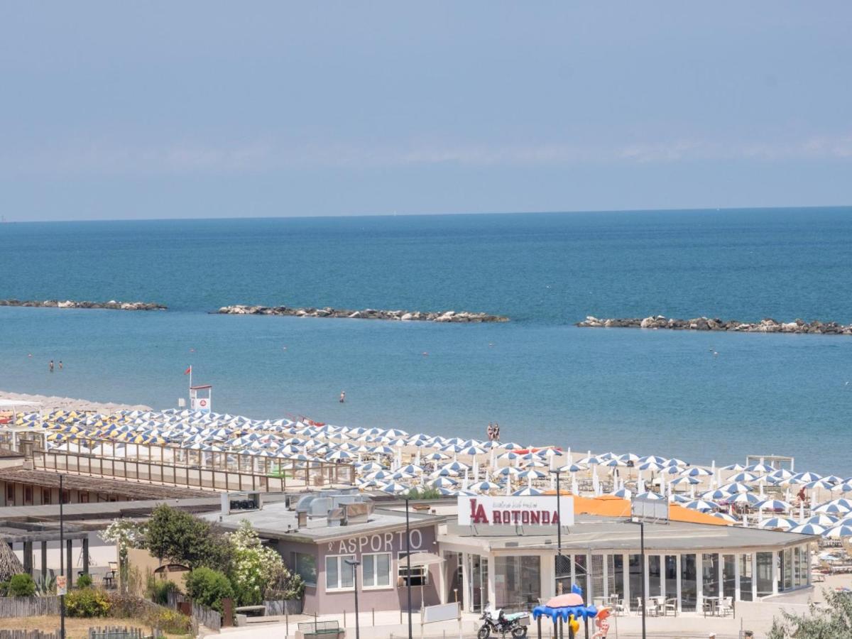 Hotel Marina Beach - Azzurro Club ราเวนนา ภายนอก รูปภาพ