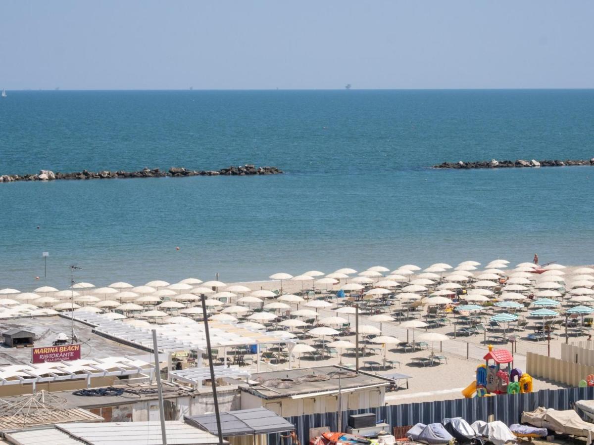 Hotel Marina Beach - Azzurro Club ราเวนนา ภายนอก รูปภาพ
