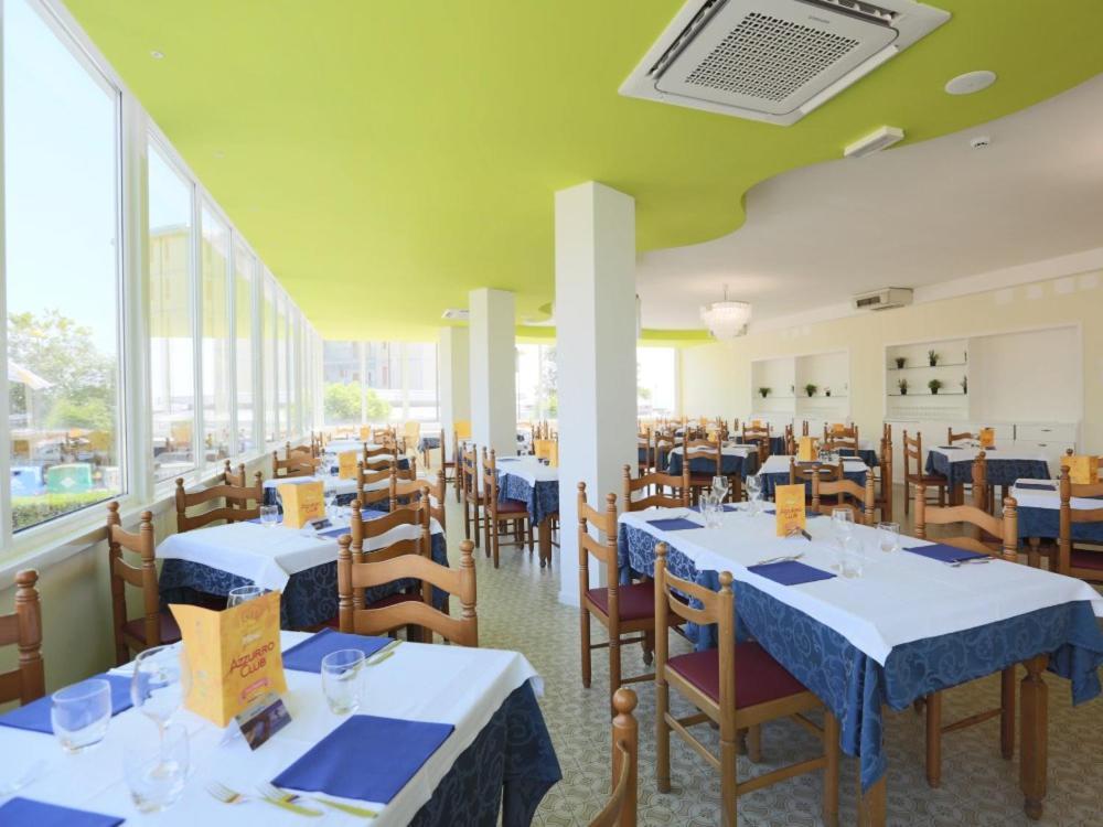Hotel Marina Beach - Azzurro Club ราเวนนา ภายนอก รูปภาพ